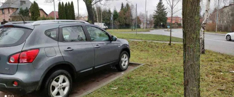 Nissan Qashqai cena 22200 przebieg: 212000, rok produkcji 2008 z Radom małe 56